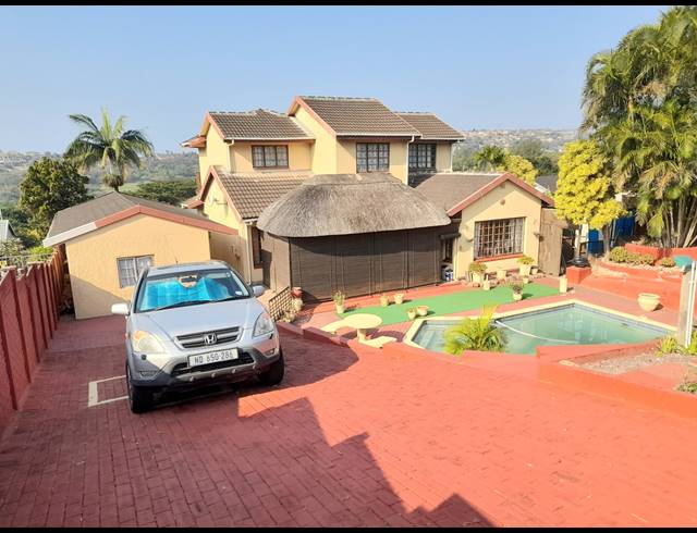 4 BEDROOM HOUSE FOR SALE IN BLUFF